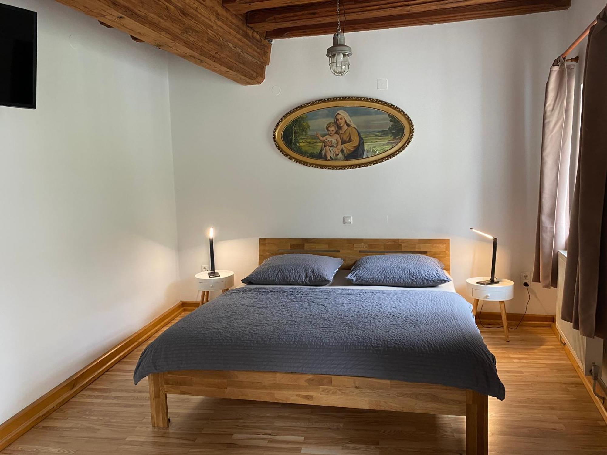Apartment In Historic Town House غموندين المظهر الخارجي الصورة